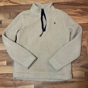 🧸Tommy Hilfiger Cozy Pullover🧸